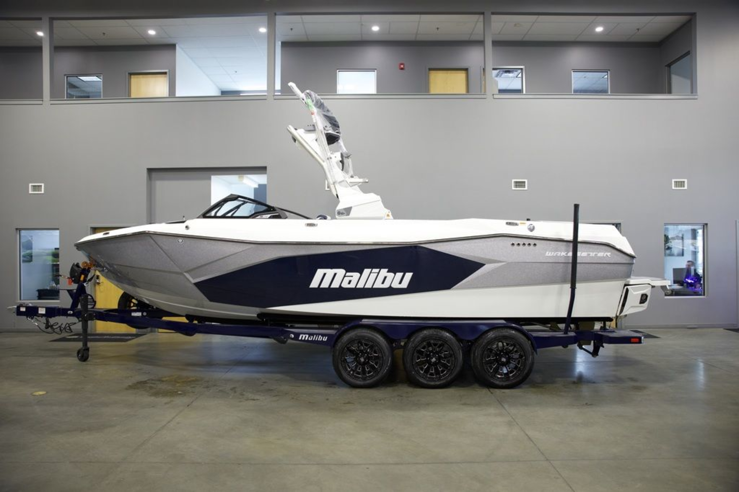 2025 Malibu Boats 26 LSV