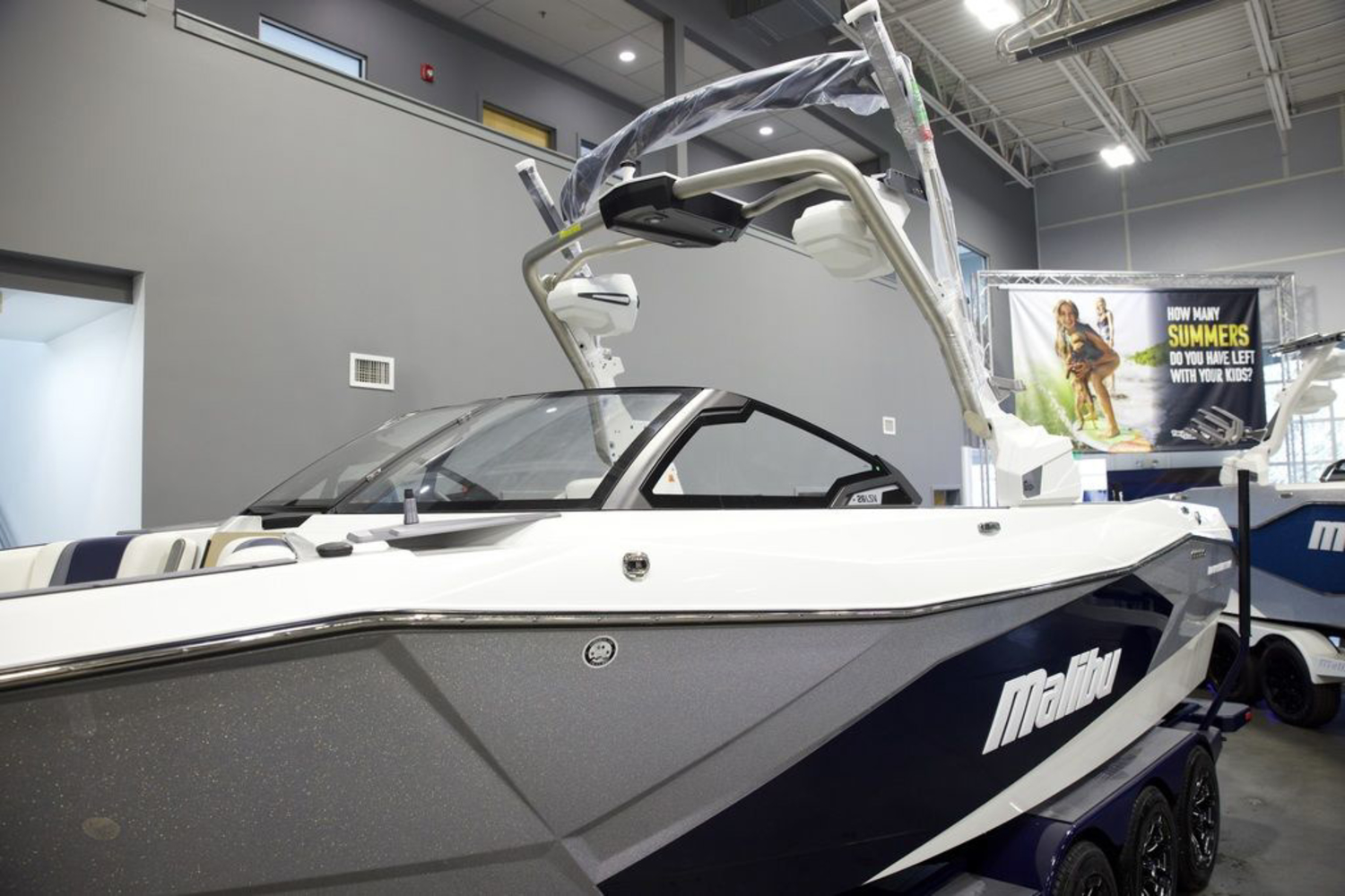 2025 Malibu Boats 26 LSV
