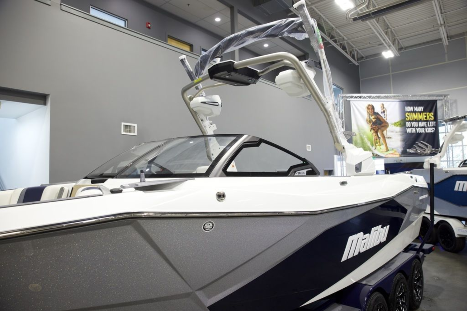 2025 Malibu Boats 26 LSV