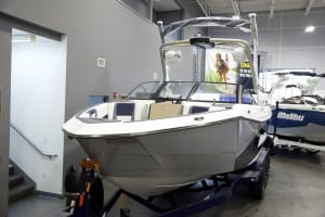 2025-malibu-wakesetter-26-lsv-98831-image7