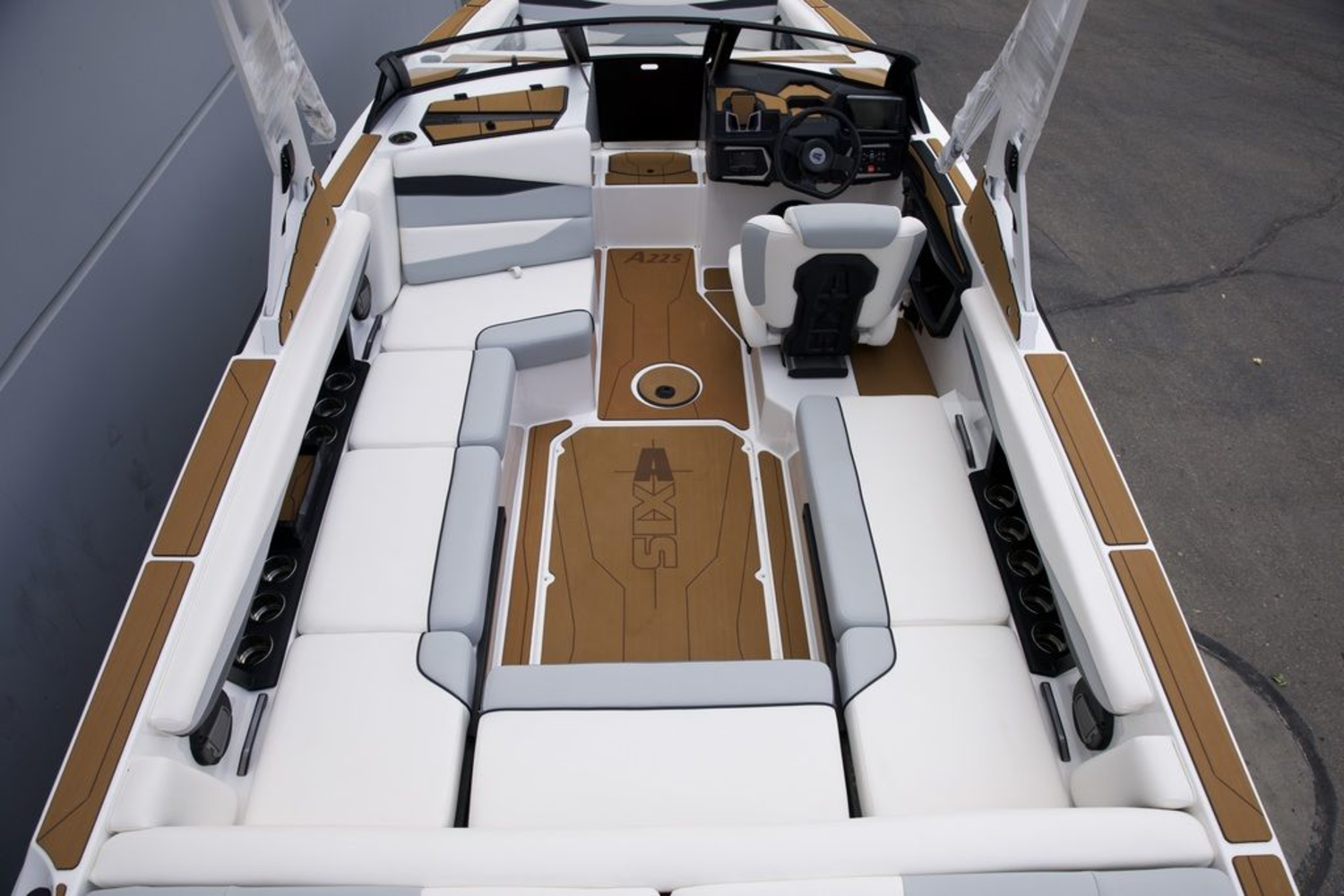 2025 Axis Wake Research A225