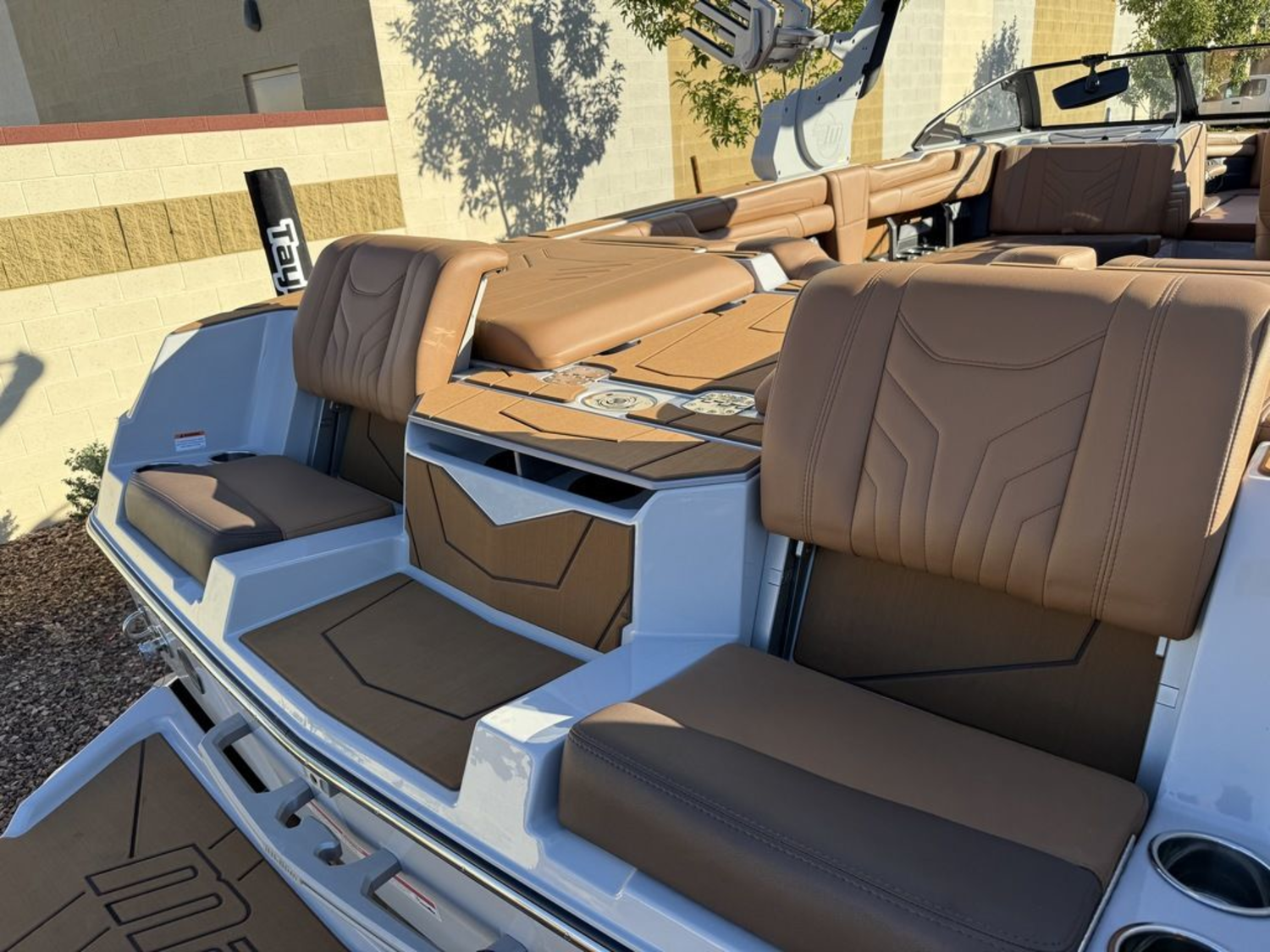 2025 Malibu Boats 25 LSV