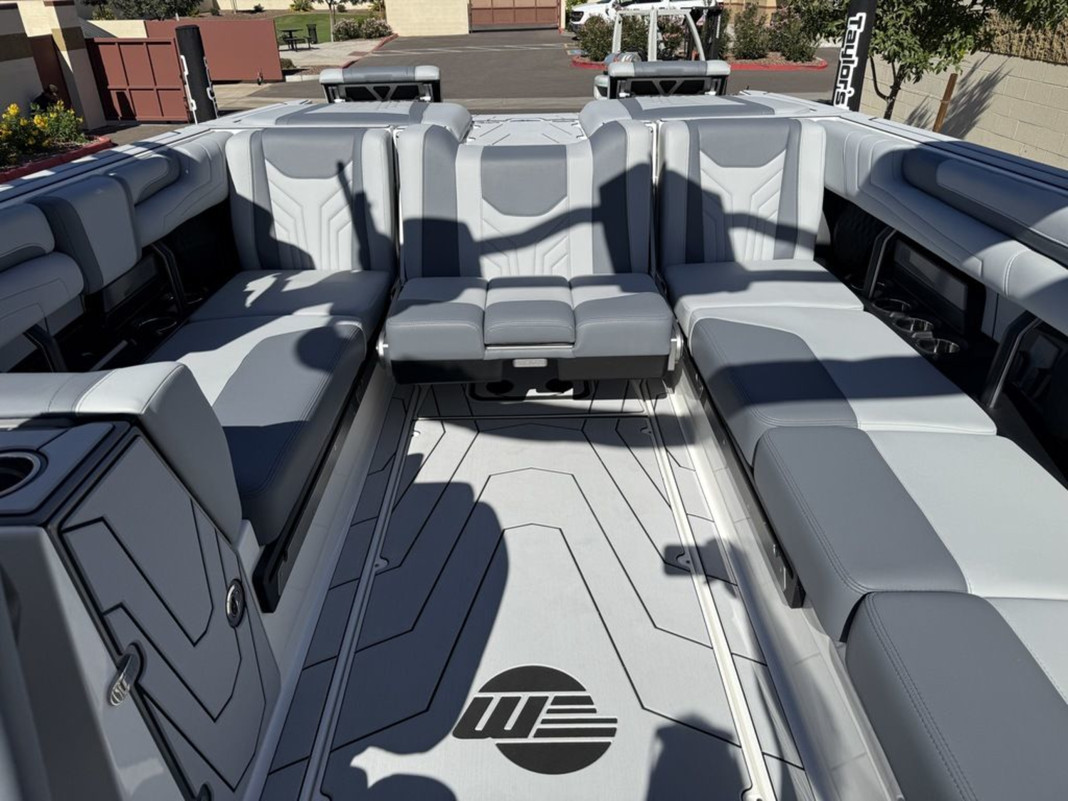 2025 Malibu Boats 25 LSV