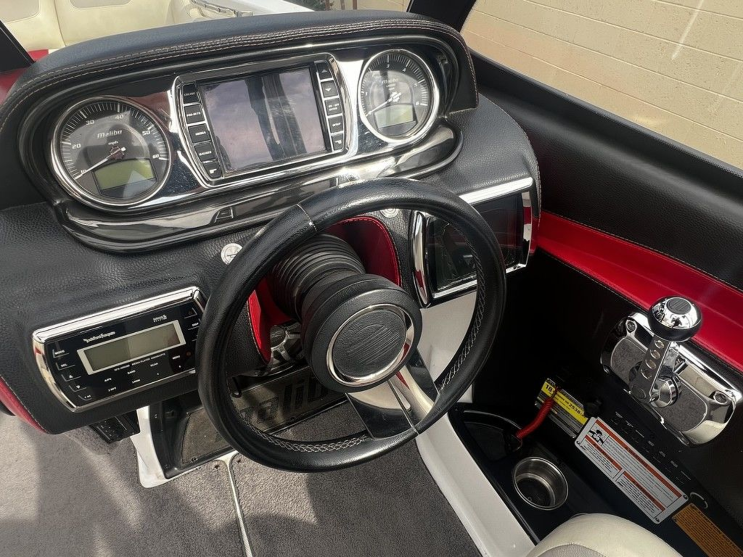 2014 Malibu Boats Wakesetter 24 MXZ