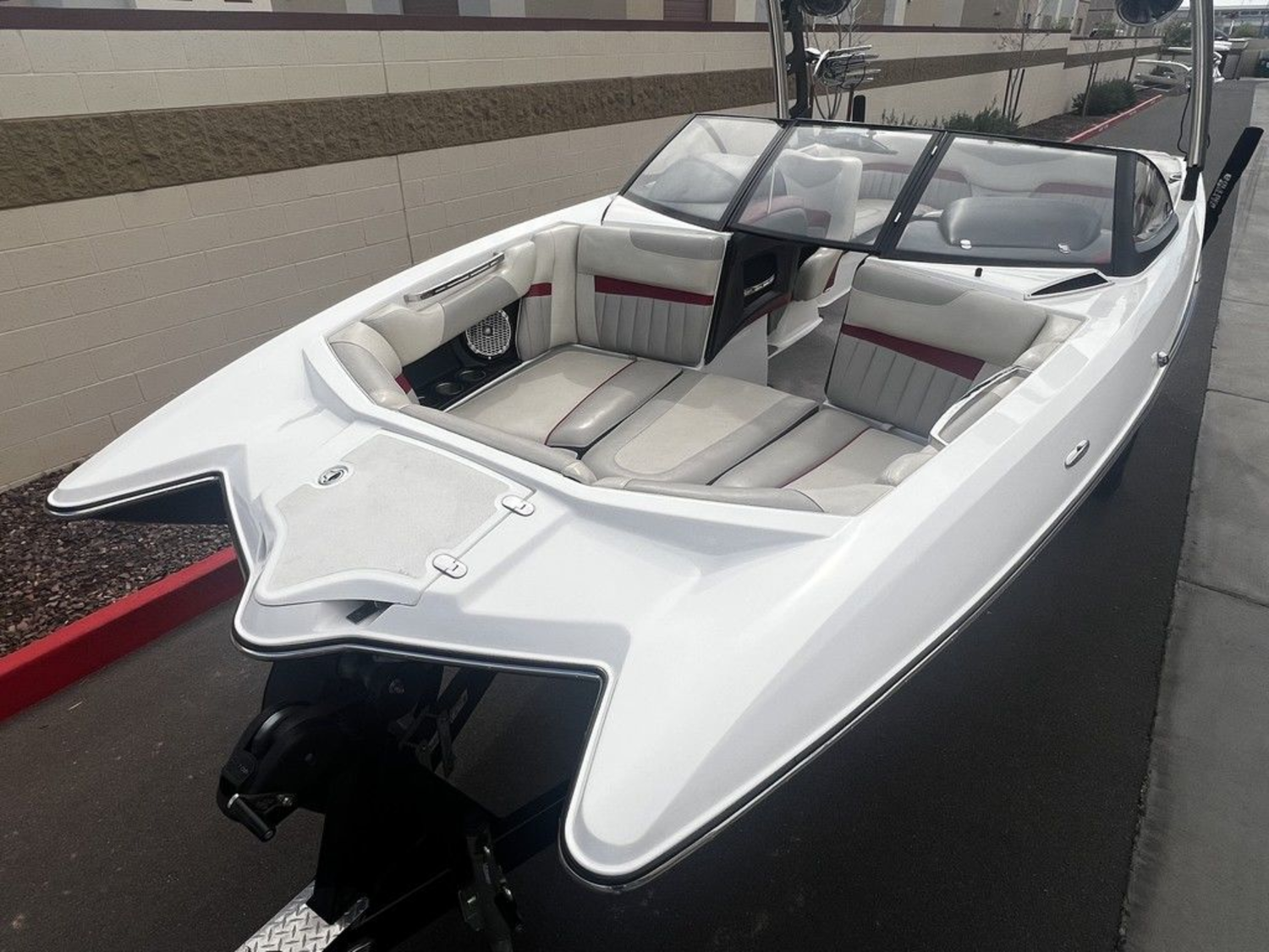 2014 Malibu Boats Wakesetter 24 MXZ