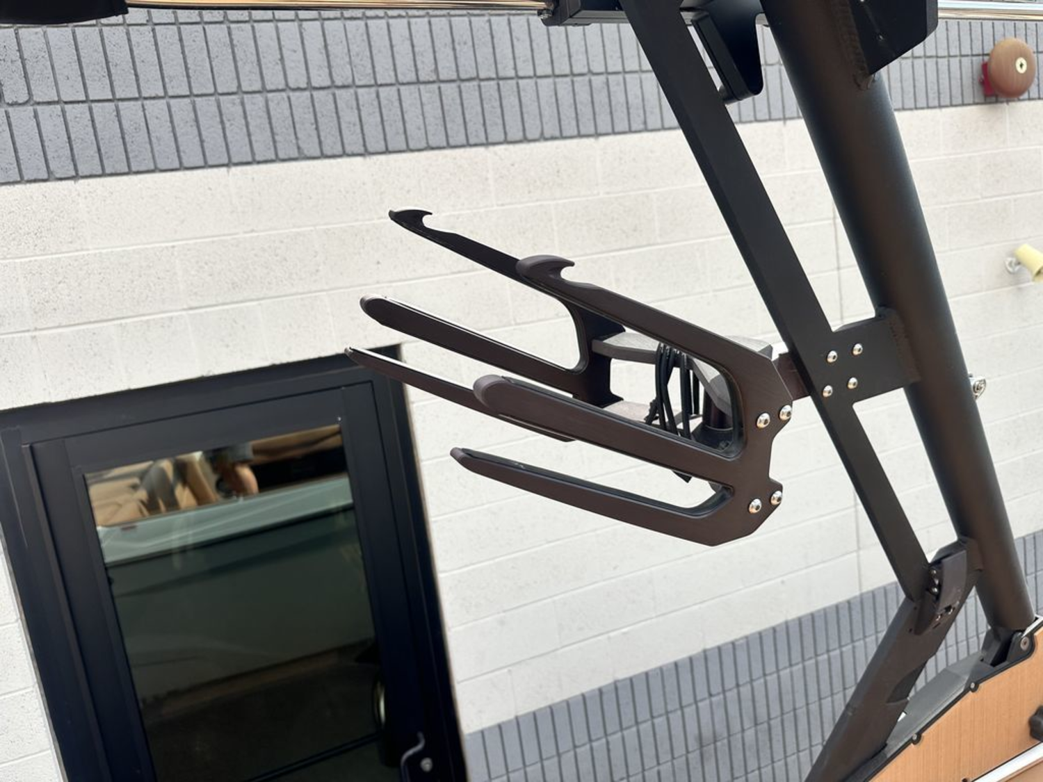 2025 Axis Wake Research A225