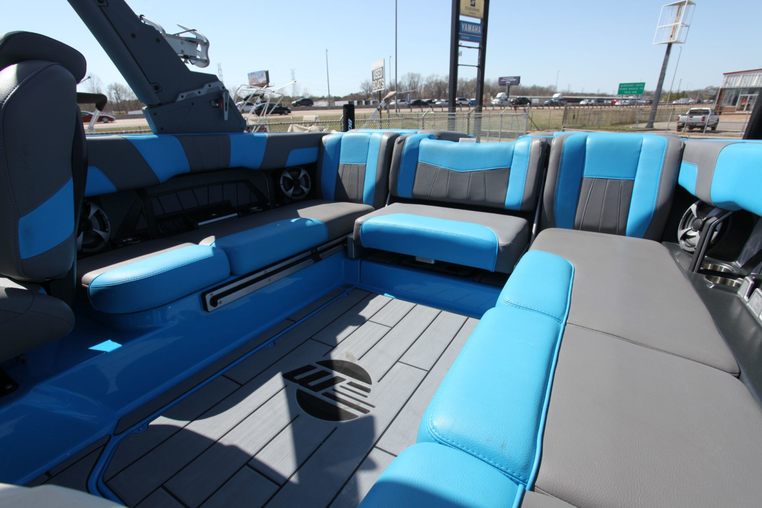 2021 Malibu Wakesetter 23 MXZ