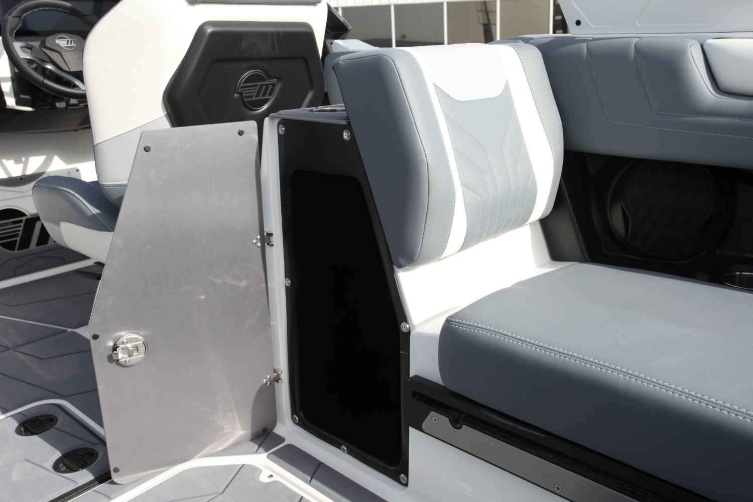 2025 Malibu Wakesetter 25 LSV