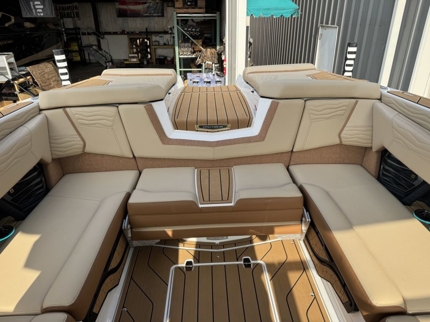 2025 Nautique Super Air Nautique G23