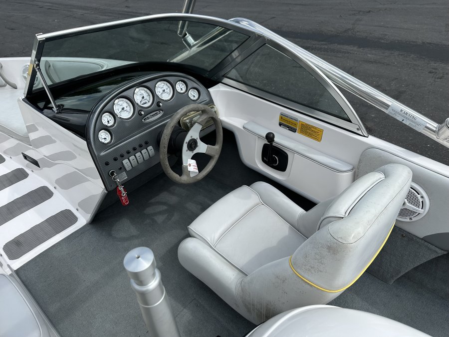 2002-moomba-outback-99892-image12