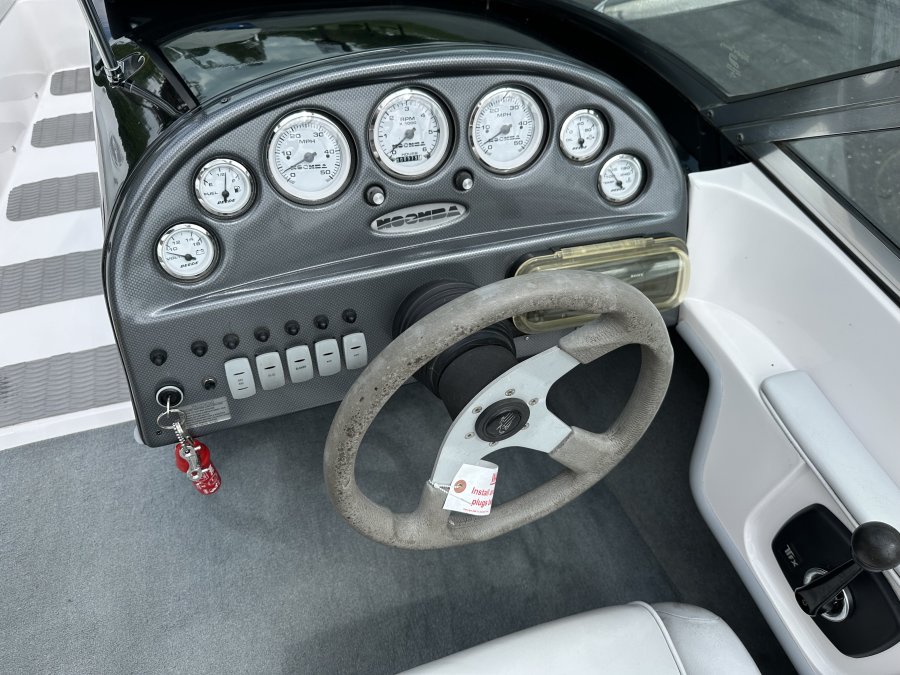 2002-moomba-outback-99892-image13