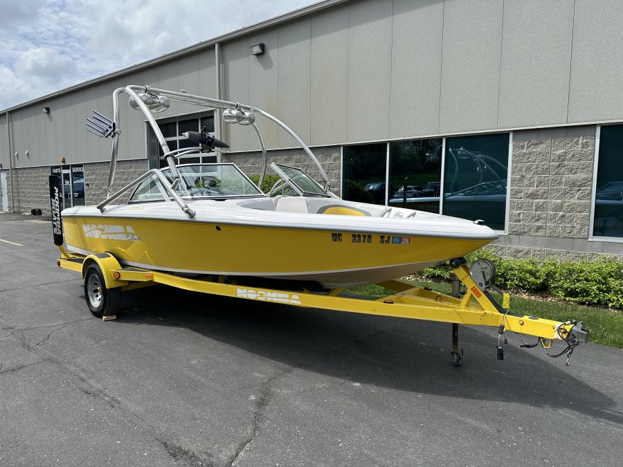 2002-moomba-outback-99892-image3
