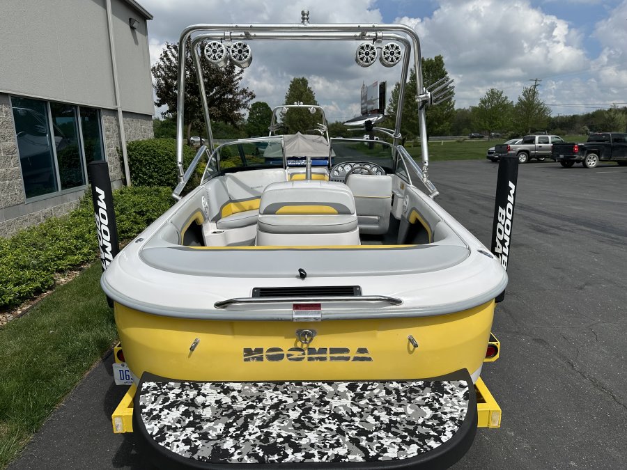 2002-moomba-outback-99892-image7