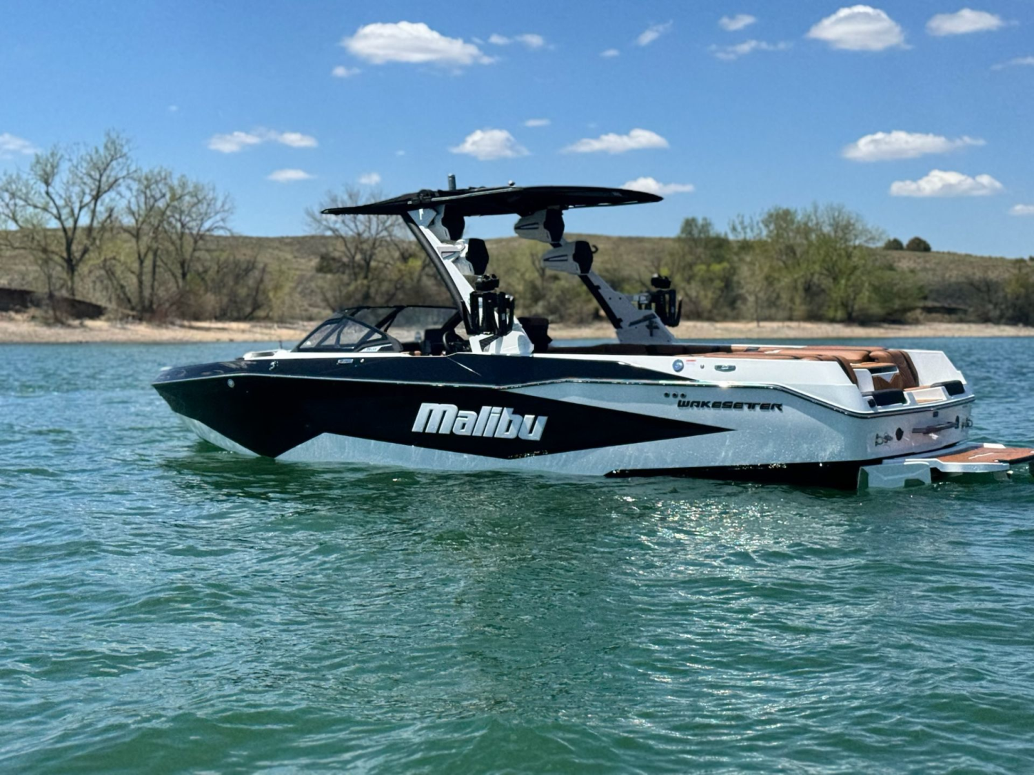 2025 Malibu Wakesetter 25 LSV