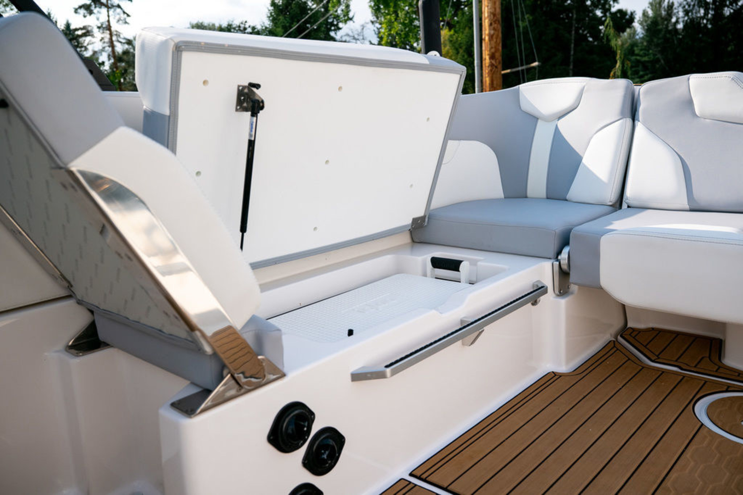 2024 Mastercraft XT25