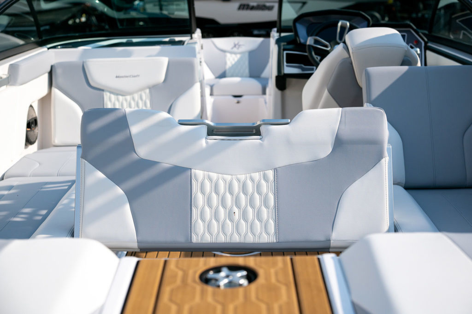 2024 Mastercraft XT25