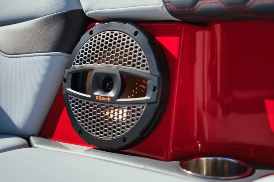 2024-mastercraft-xt24-110909-image11