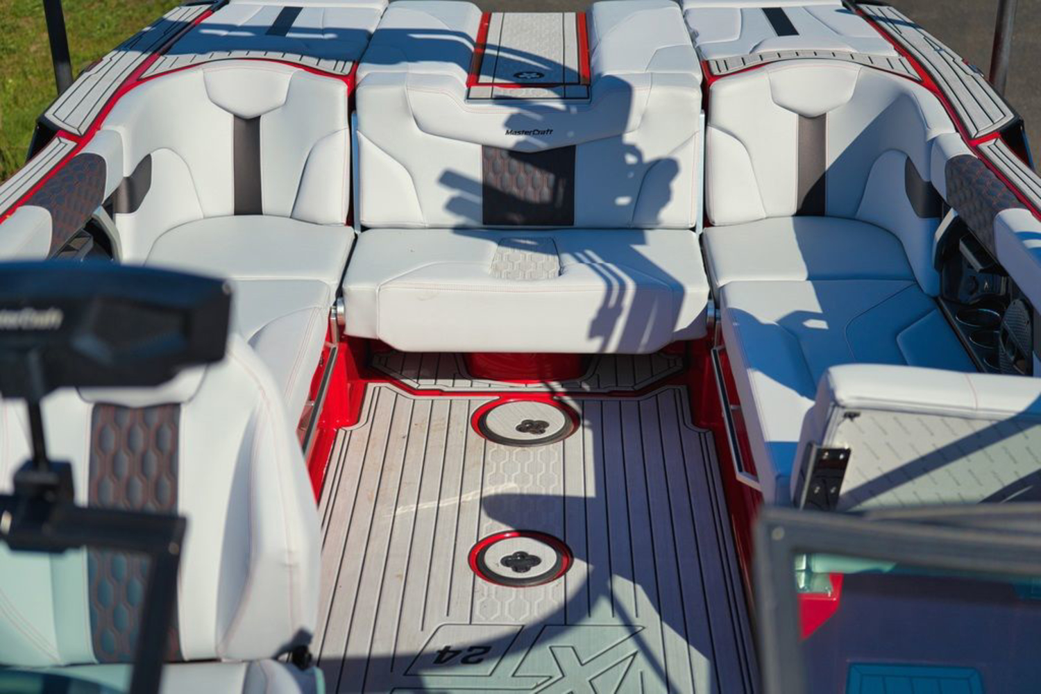 2024 Mastercraft XT24