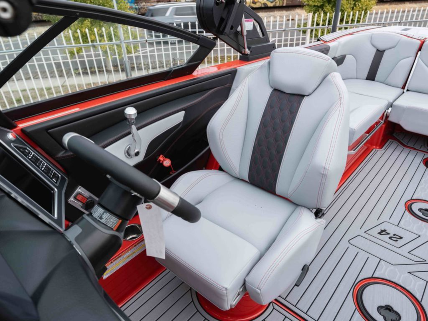 2024 Mastercraft XT24