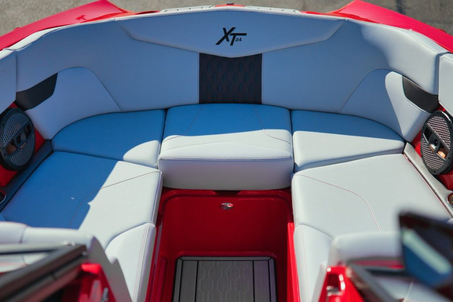 2024-mastercraft-xt24-110909-image8