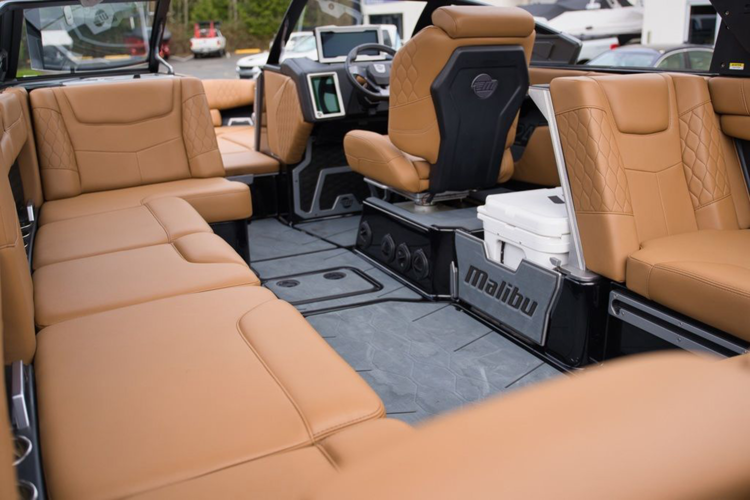 2020 Malibu Boats M240