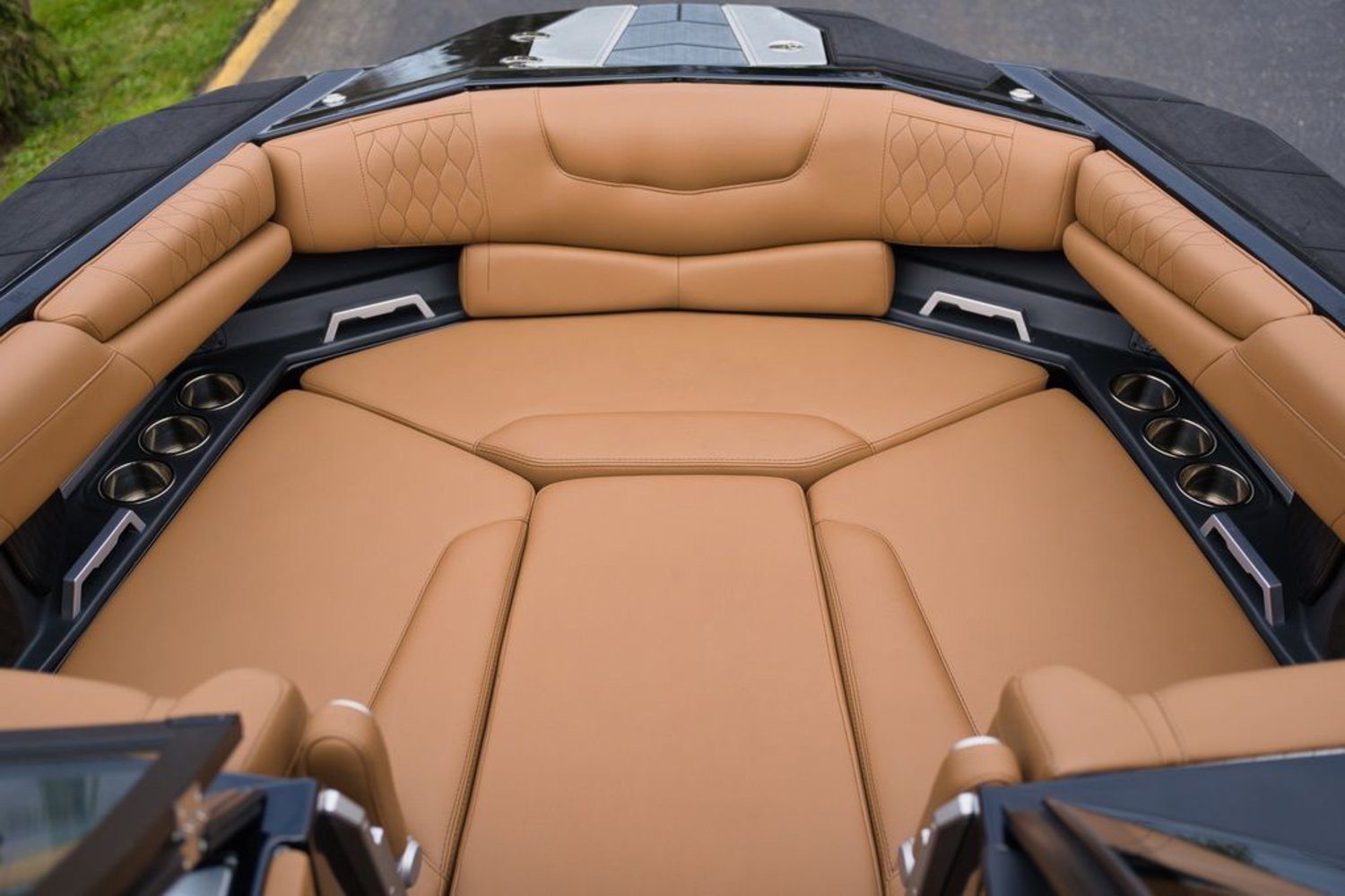 2020 Malibu Boats M240