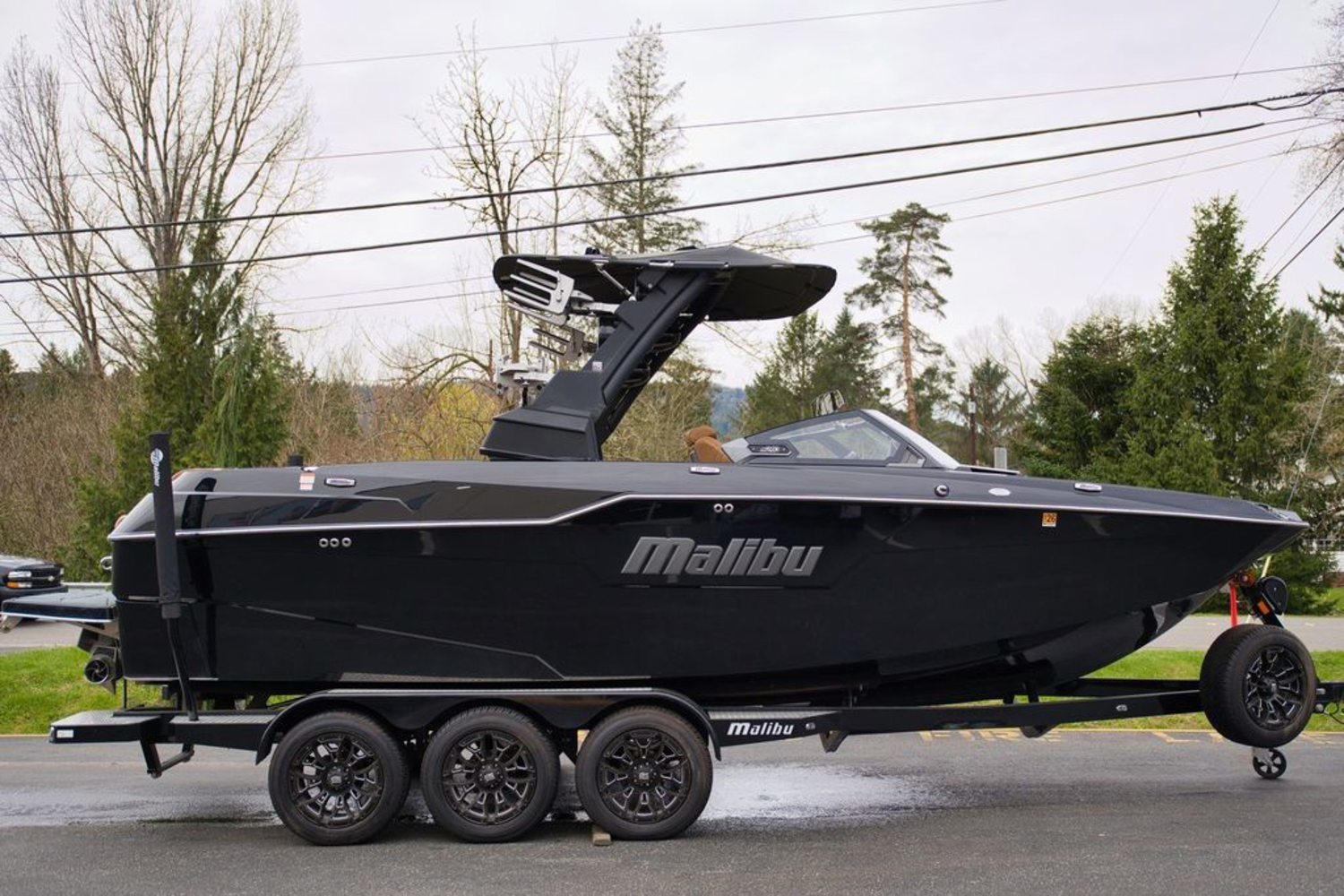 2020 Malibu Boats M240