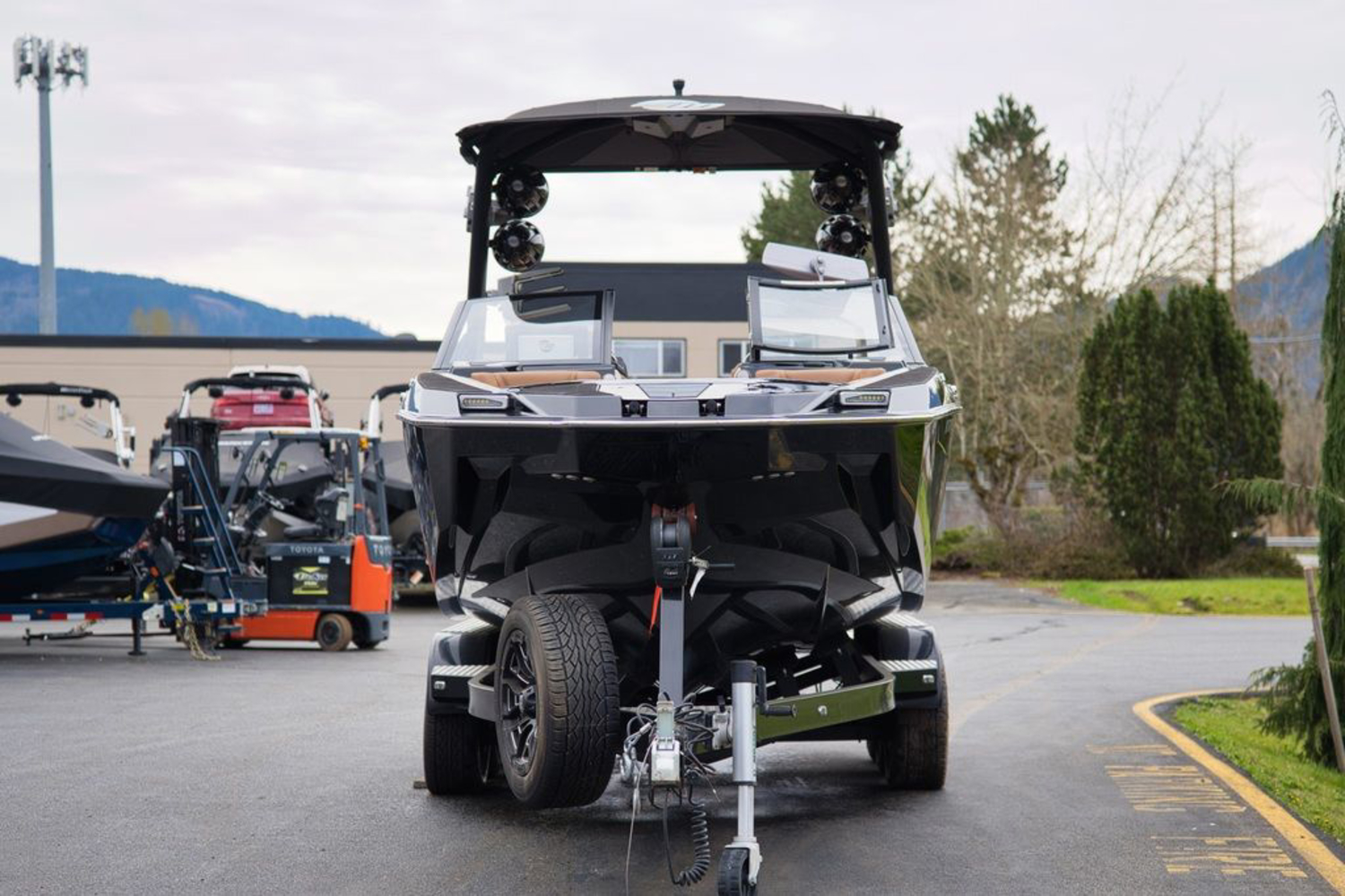 2020 Malibu Boats M240