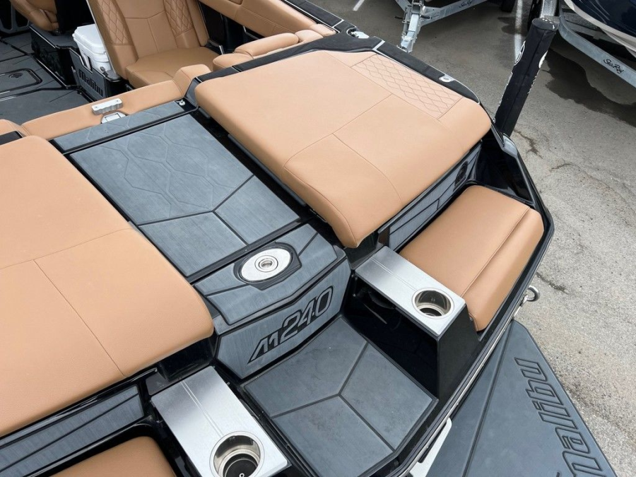 2020 Malibu Boats M240 for sale in Seattle, Washington