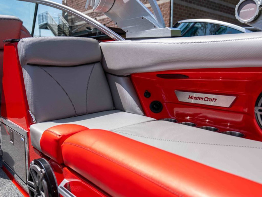 2016-mastercraft-x26-110918-image11