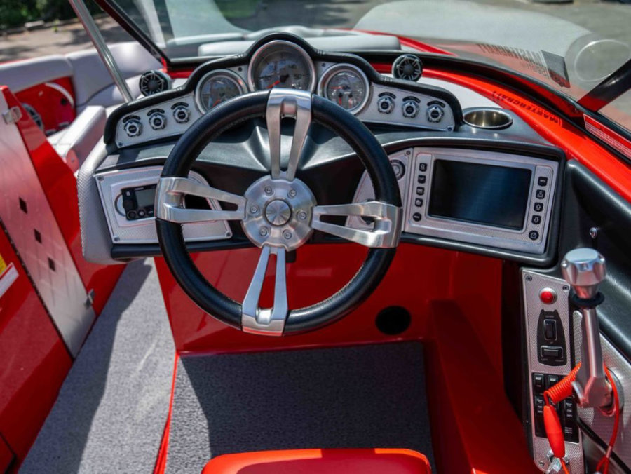 2016-mastercraft-x26-110918-image15
