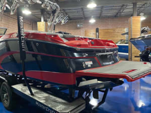 2016-mastercraft-x26-110918-image4