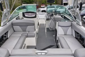 2017-mastercraft-x26-110931-image11