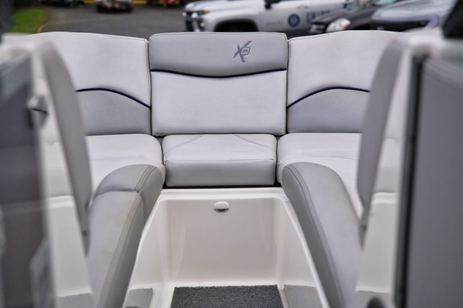 2017-mastercraft-x26-110931-image16