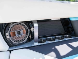 2019-mastercraft-x24-110935-image10