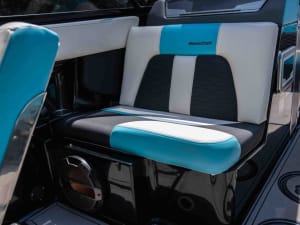 2019-mastercraft-x24-110935-image11