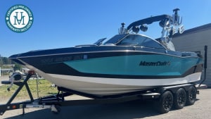 2019-mastercraft-x24-110935-image1