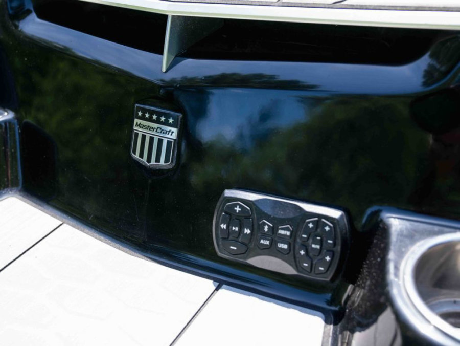 2019-mastercraft-x24-110935-image4