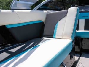 2019-mastercraft-x24-110935-image8
