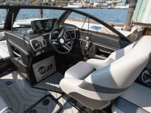 2017-malibu-wakesetter-24-mxz-110956-image13