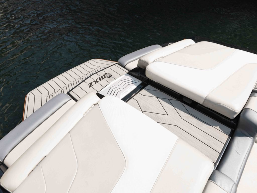 2017 Malibu Boats Wakesetter 24 MXZ for sale in Seattle, Washington