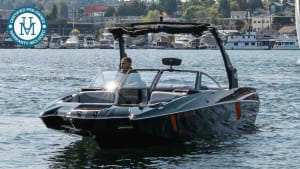 2017-malibu-wakesetter-24-mxz-110956-image1