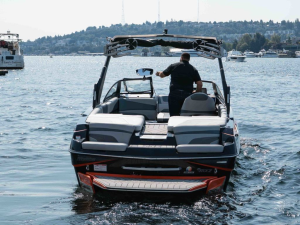 2017 Malibu Boats Wakesetter 24 MXZ for sale in Seattle, Washington