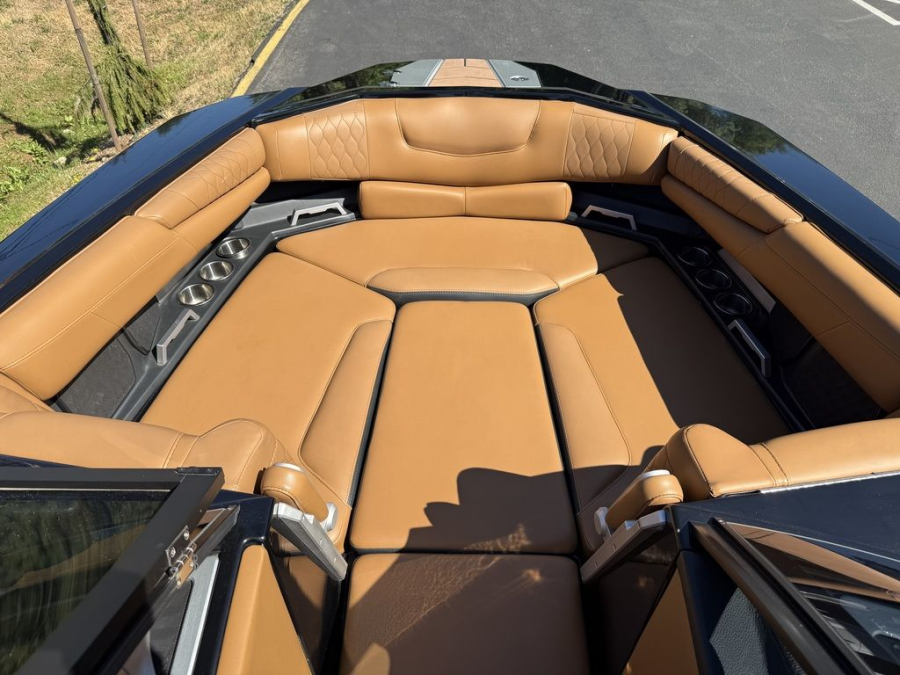 2020 Malibu Boats M240 for sale in Seattle, Washington