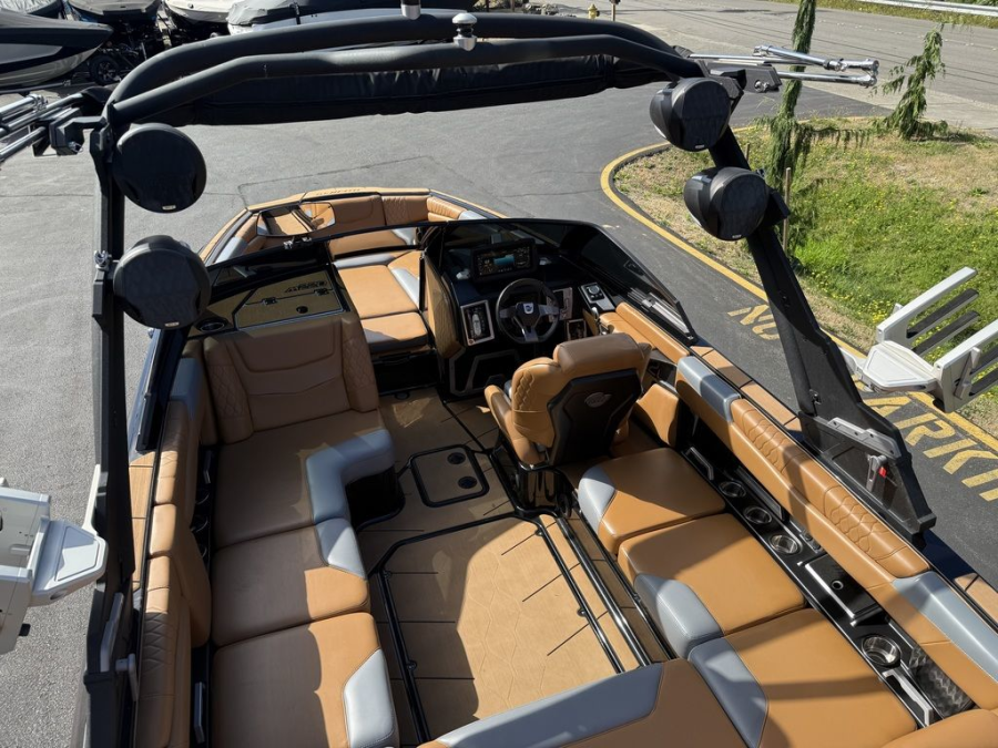 2022 Malibu Boats M220 for sale in Seattle, Washington