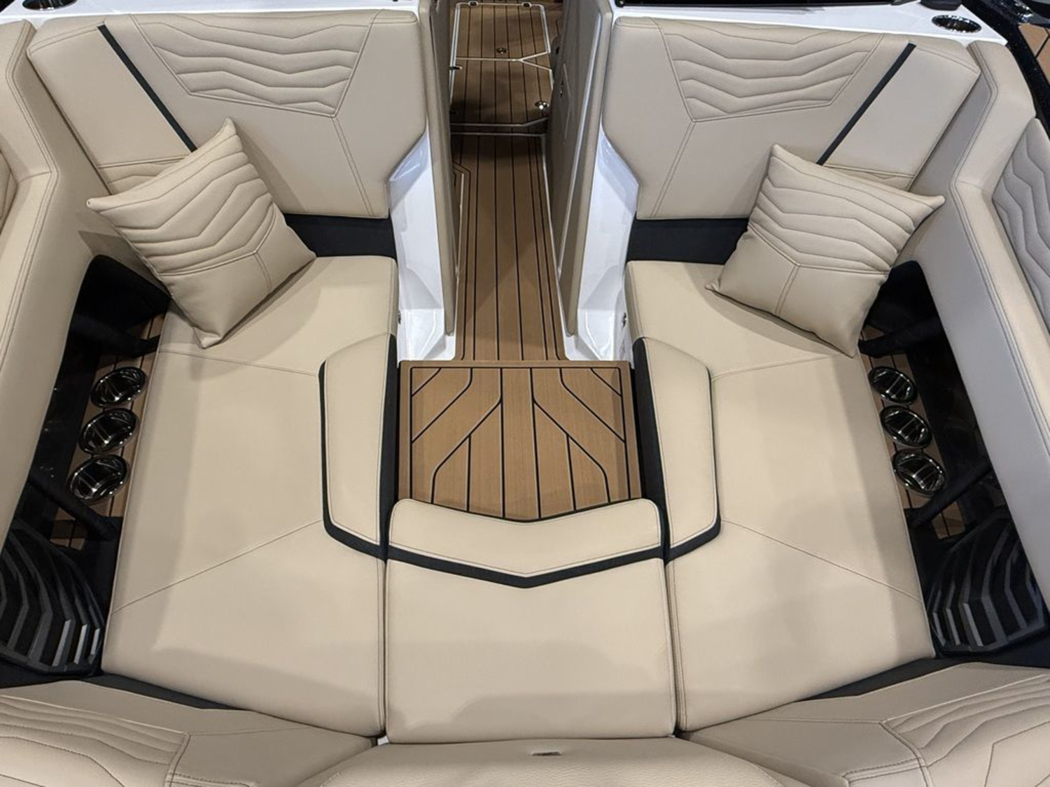 2026 Nautique Super Air Nautique G23