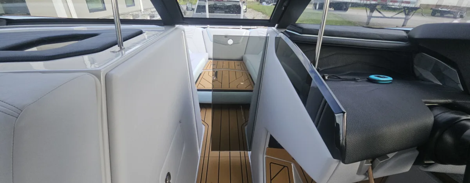 2025 Nautique G23 - Flawless