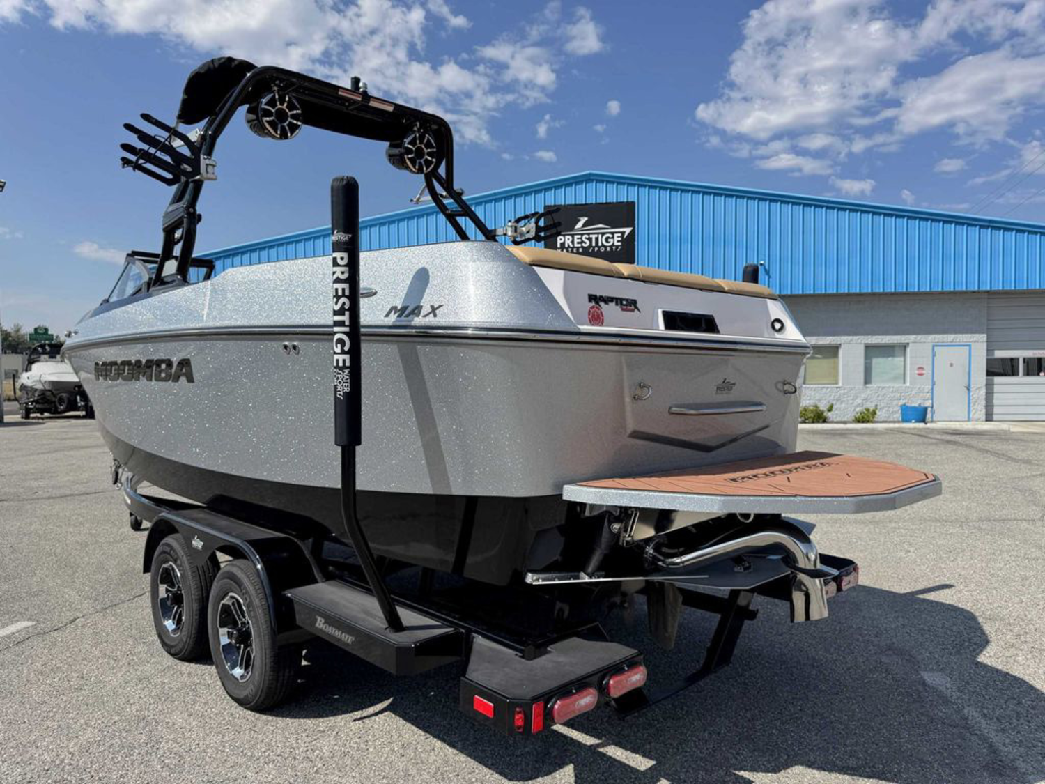 2023 MOOMBA Max