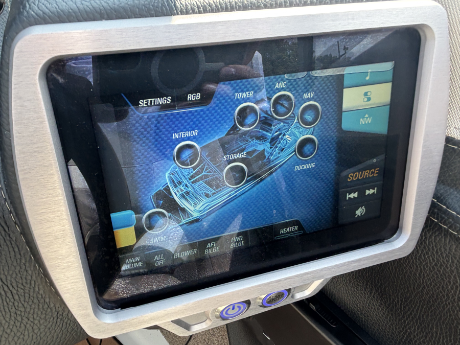 2018 Malibu Boats Wakesetter VLX for sale in Fontana, Wisconsin