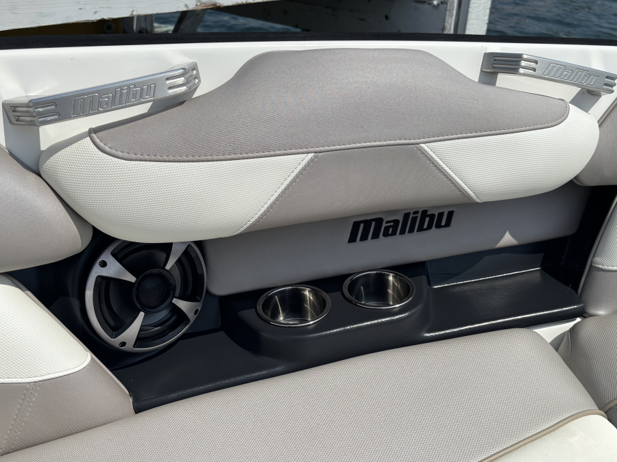 2018 Malibu Boats Wakesetter VLX for sale in Fontana, Wisconsin